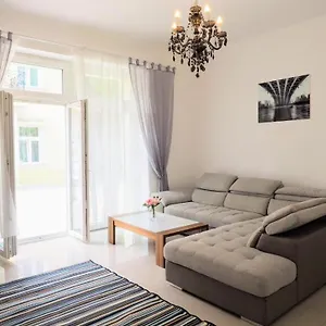 Appartamento City Schoenbrunn - Contactless 24h Check-in, Vienna